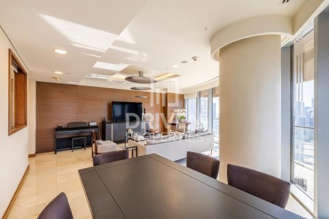 Apartment in Downtown Dubai (Downtown Burj Dubai), UAE 3 bedrooms, 184 sq.m. № 683889 - photo 4