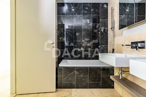 Appartement à vendre à  Palm Jumeirah, Dubai, EAU 2 chambres, 123 m2 № 710345 - photo 16