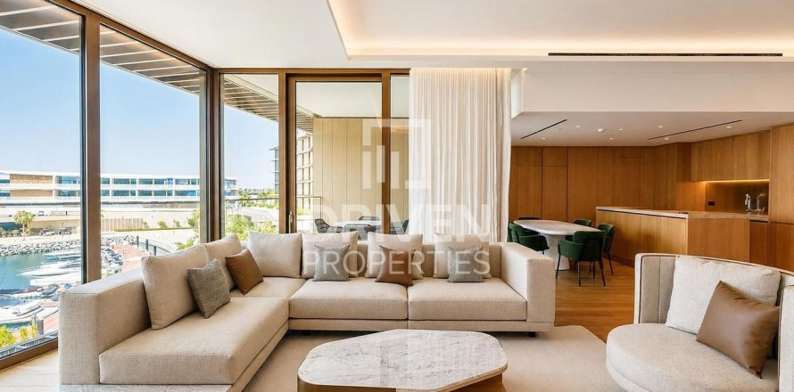 Apartmen di Jumeirah, Dubai, UAE 3 bilik tidur, 242.48 meter persegi № 768180