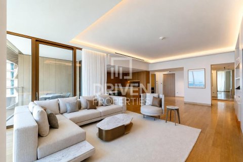 Apartmen di Jumeirah, Dubai, UAE 3 bilik tidur, 242.48 meter persegi № 768180 - foto 6