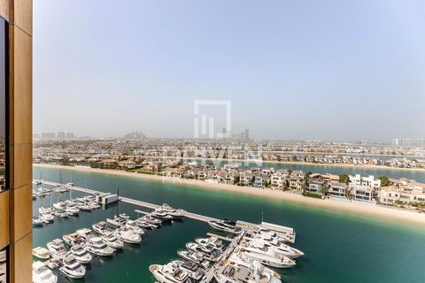 Apartmen di Palm Jumeirah, Dubai, UAE 3 bilik tidur, 222.22 meter persegi № 768183 - foto 2