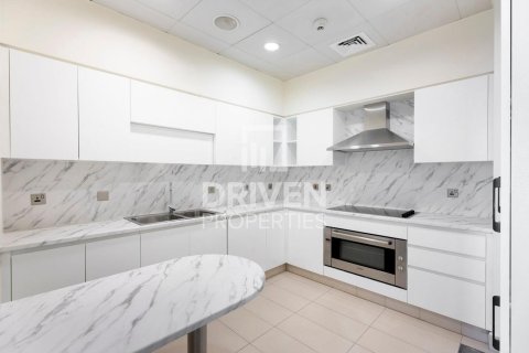 Apartmen di Palm Jumeirah, Dubai, UAE 3 bilik tidur, 222.22 meter persegi № 768183 - foto 13