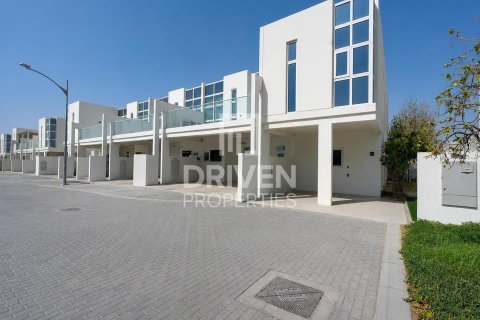 Ridamaja asukohaga Dubai, AÜE: 3 magamistoaga, 176.98 m² Nr 754266