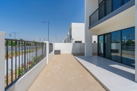Rumah bandar di Town Square, Dubai, UAE 4 bilik tidur, 259 meter persegi № 707936 - foto 3