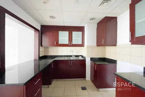 Huoneisto Jumeirah Beach Residence, Dubai, Arabiemiraatit 2 makuuhuonetta, 129 m2 № 649457 - kuva 16