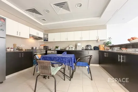 Townhouse til salg i Al Furjan, Dubai, UAE 4 soveværelser, 279 kvm № 649456 - foto 10
