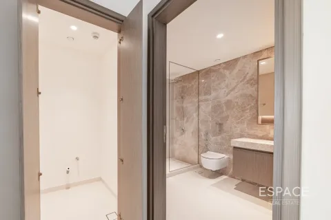 Apartamento en venta en Dubai Harbour, Dubai, EAU 1 dormitorio, 74 m2 № 649452 - foto 11