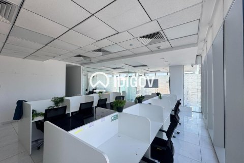 Снять в аренду офис в Бизнес-Бэй, Дубай, ОАЭ 104м2, № 696556 - фото 3