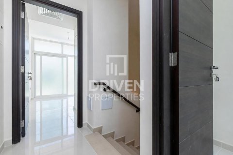 Rijtjeshuis te koop in Dubai, VAE 3 slaapkamers, 112.23 vr.m., nr 767780 - foto 5