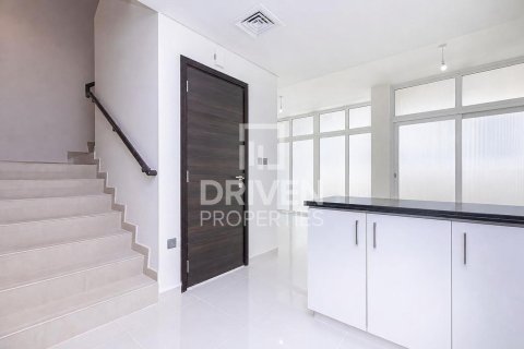 Rijtjeshuis te koop in Dubai, VAE 3 slaapkamers, 112.23 vr.m., nr 767780 - foto 4