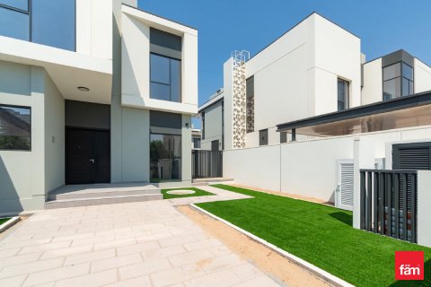Huvila Al Furjan, Dubai, Arabiemiraatit 4 makuuhuonetta, 462.8 m2 № 709914