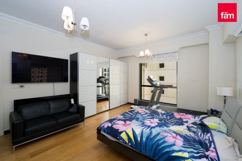 Apartment in Dubai, UAE 3 bedrooms, 182.2 sq.m. № 709911 - photo 9