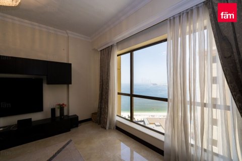 Apartment in Dubai, UAE 3 bedrooms, 182.2 sq.m. № 709911 - photo 4