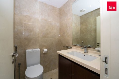 Apartment in Dubai, UAE 3 bedrooms, 182.2 sq.m. № 709911 - photo 24