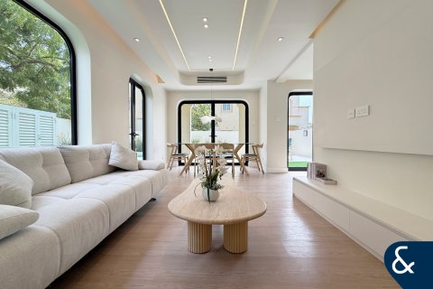 Villa in The Springs, Dubai, UAE 3 bedrooms, 167 sq.m. № 666419 - photo 1