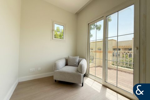 Villa in The Springs, Dubai, UAE 3 bedrooms, 167 sq.m. № 666419 - photo 14