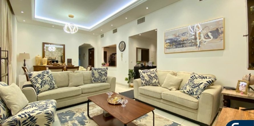 Lakás itt: Dubai Land, EAE, 3 hálószoba, 139 m², azonosító: 666420