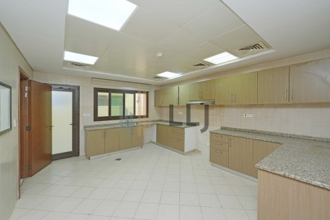 Villa Abu Dhabijā, AAE 4 istabas, 526.8 m2 Nr. 669041 - attēls 6