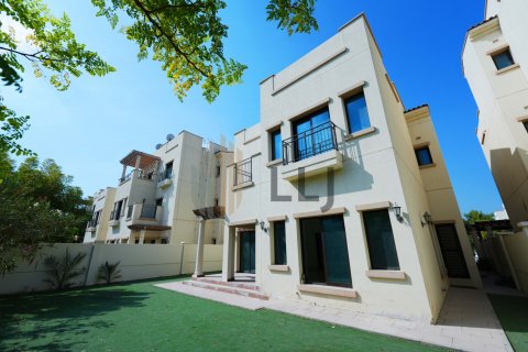 Villa Abu Dhabijā, AAE 4 istabas, 526.8 m2 Nr. 669041 - attēls 24