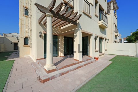 Villa Abu Dhabijā, AAE 4 istabas, 526.8 m2 Nr. 669041 - attēls 25