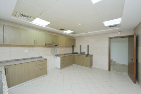 Villa Abu Dhabijā, AAE 4 istabas, 526.8 m2 Nr. 669041 - attēls 7