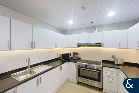 Apartemen di Jumeirah Lake Towers, Dubai, UEA 1 kamar tidur, 77 m2 nomor 667742 - foto 6