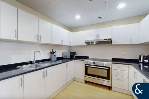 Apartemen di Jumeirah Lake Towers, Dubai, UEA 1 kamar tidur, 77 m2 nomor 667742 - foto 7