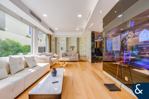 Villa zum Verkauf in Meadows, Dubai, VAE 5 Schlafzimmer, 360 m2 Nr. 667749 - Foto 4