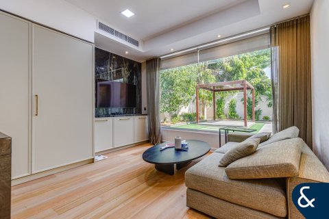 Villa zum Verkauf in Meadows, Dubai, VAE 5 Schlafzimmer, 360 m2 Nr. 667749 - Foto 8