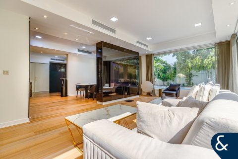 Villa zum Verkauf in Meadows, Dubai, VAE 5 Schlafzimmer, 360 m2 Nr. 667749 - Foto 3