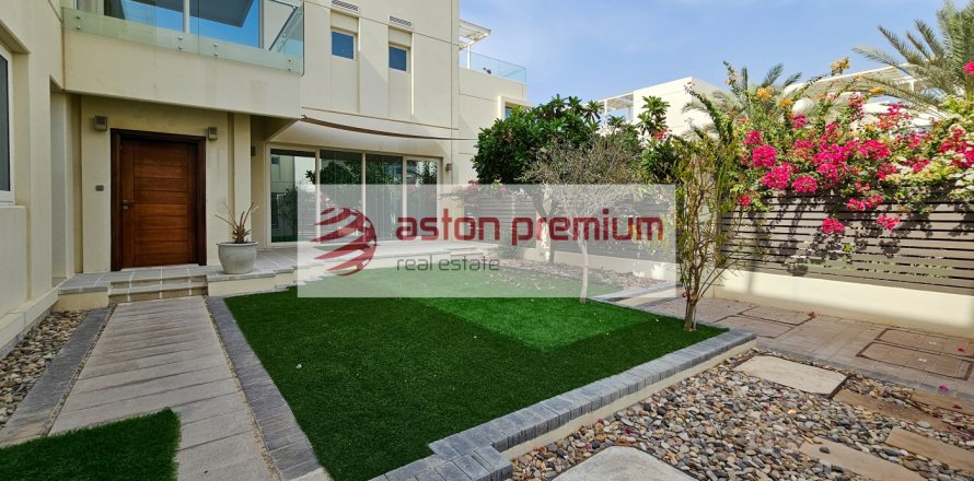The Sustainable City、Dubai、UAEにあるヴィラ 4ベッドルーム、353 m2 No636745