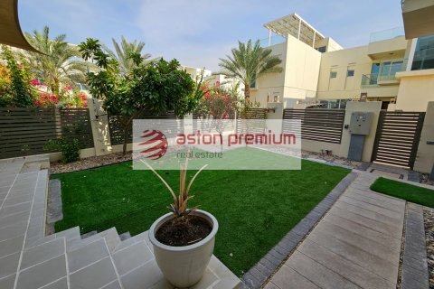 The Sustainable City、Dubai、UAE にあるヴィラの賃貸物件 4ベッドルーム、353 m2、No636745 - 写真 3