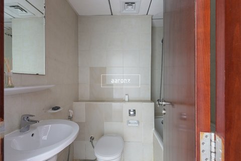 Apartment in Jumeirah Lake Towers, Dubai, UAE 2 bedrooms, 121.5 sq.m. № 636748 - photo 14