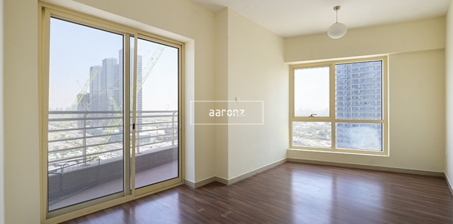 Apartment in Jumeirah Lake Towers, Dubai, UAE 2 bedrooms, 121.5 sq.m. № 636748