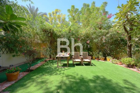 Vila u gradu The Springs, Dubai, UAE 3 spavaće sobe, 255 m2 Br. 643838 - Slika 2