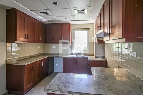 Villa para arrendamento em Arabian Ranches, Dubai, EAU 2 quartos, 215 m2 № 643841 - foto 8