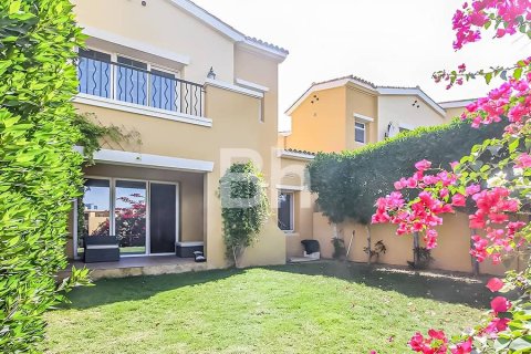 Villa para arrendamento em Arabian Ranches, Dubai, EAU 2 quartos, 215 m2 № 643841 - foto 1