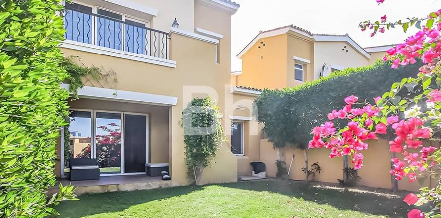 Villa em Arabian Ranches, Dubai, EAU 2 quartos, 215 m2 № 643841