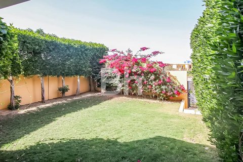 Villa para arrendamento em Arabian Ranches, Dubai, EAU 2 quartos, 215 m2 № 643841 - foto 2