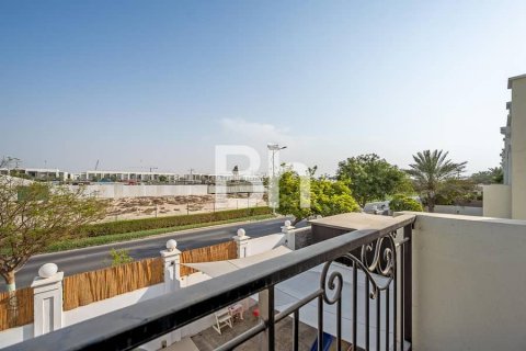 Rekkehus til salgs i Dubai Sports City, Dubai, Emiratene 4 soverom, 300 kvm Nr. 643844 - Foto 5
