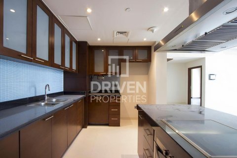 Lägenhet uthyres i Business Bay, Dubai, UAE 2 sovrum, 145.3 kvm Nr. 746528 - fotografi 7