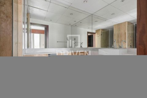 Lägenhet uthyres i Business Bay, Dubai, UAE 2 sovrum, 145.3 kvm Nr. 746528 - fotografi 13