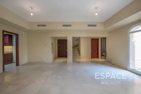 Maison de ville à louer à Arabian Ranches, Dubai, EAU 3 chambres, 273 m2 № 650014 - photo 2