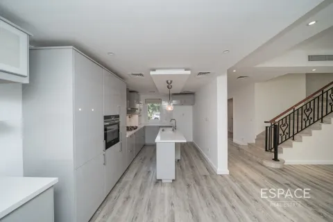 Vila v Arabian Ranches, Dubai, SAE 2 ložnice, 175 m² Č.: 650011 - fotografie 4