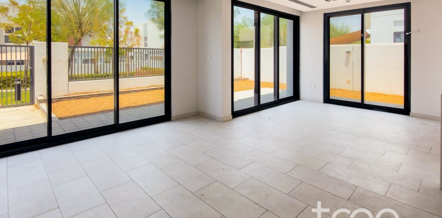 Townhouse di Dubai Land, Dubai, UEA 4 kamar tidur, 216.37 m2 nomor 755509
