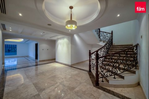 Villa itt: Dubai, EAE, 5 hálószoba, 1488 m², azonosító: 711636 - fénykép 18