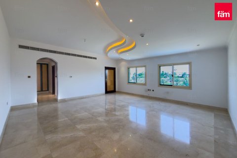 Villa itt: Dubai, EAE, 5 hálószoba, 1488 m², azonosító: 711636 - fénykép 6