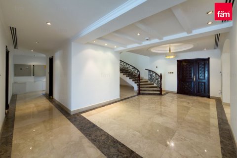 Villa itt: Dubai, EAE, 5 hálószoba, 1488 m², azonosító: 711636 - fénykép 15