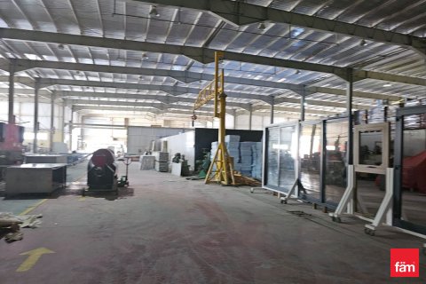 Armazém para arrendamento em Jebel Ali, Dubai, EAU 980.1 m2 № 679752 - foto 1