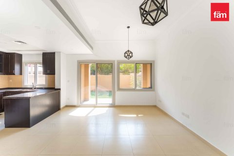 Rekkehus til leie i Dubai, Emiratene 2 soverom, 172.5 kvm Nr. 662344 - Foto 2